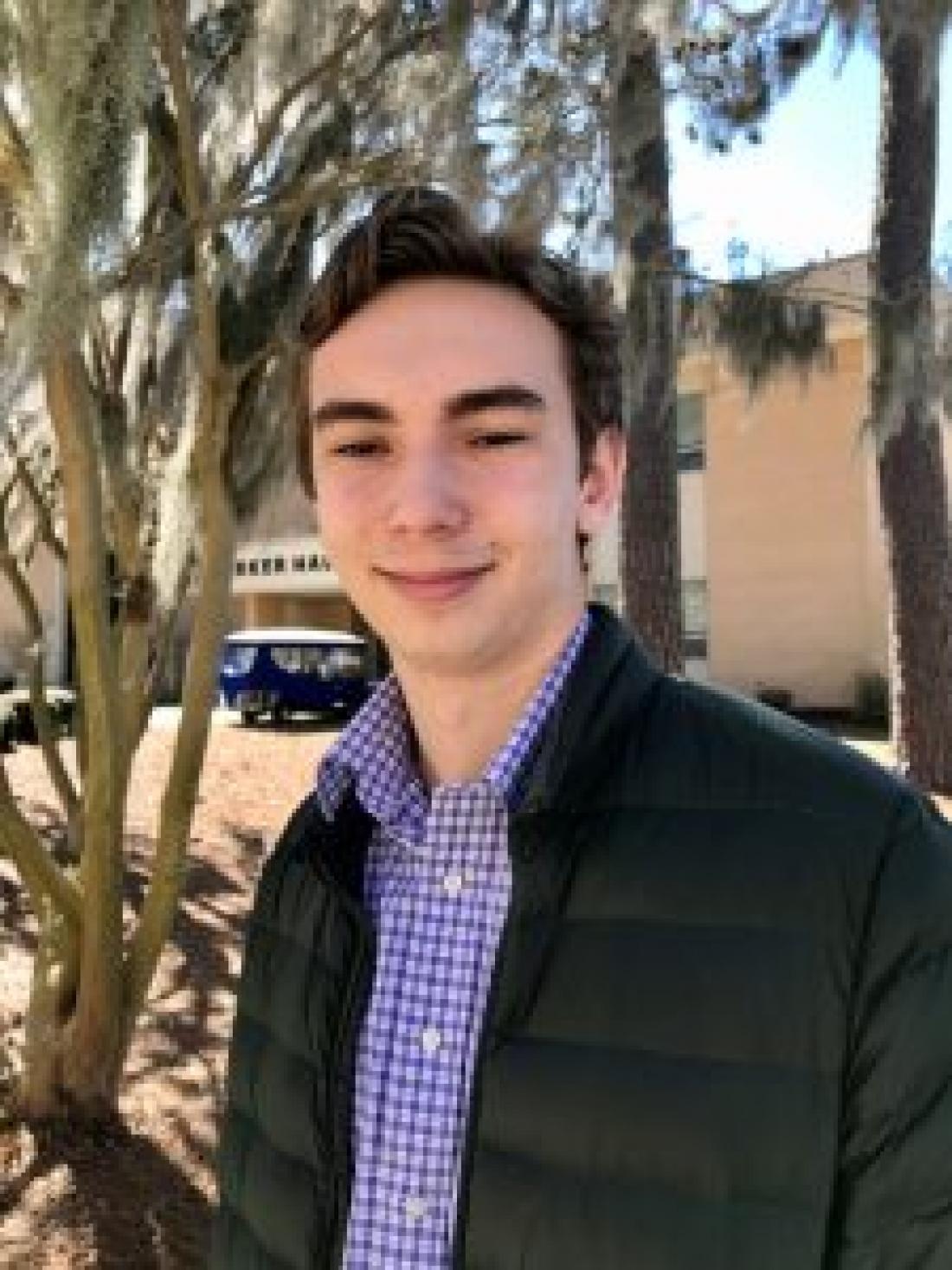 High school junior Dominic Farina recently became a part-time intern for Craven Community College’s Small Business Center. This opportunity was made possible by Craven County Schools Career and Technical Education (CTE), an internship program that pairs 11th and 12th graders with local businesses.
