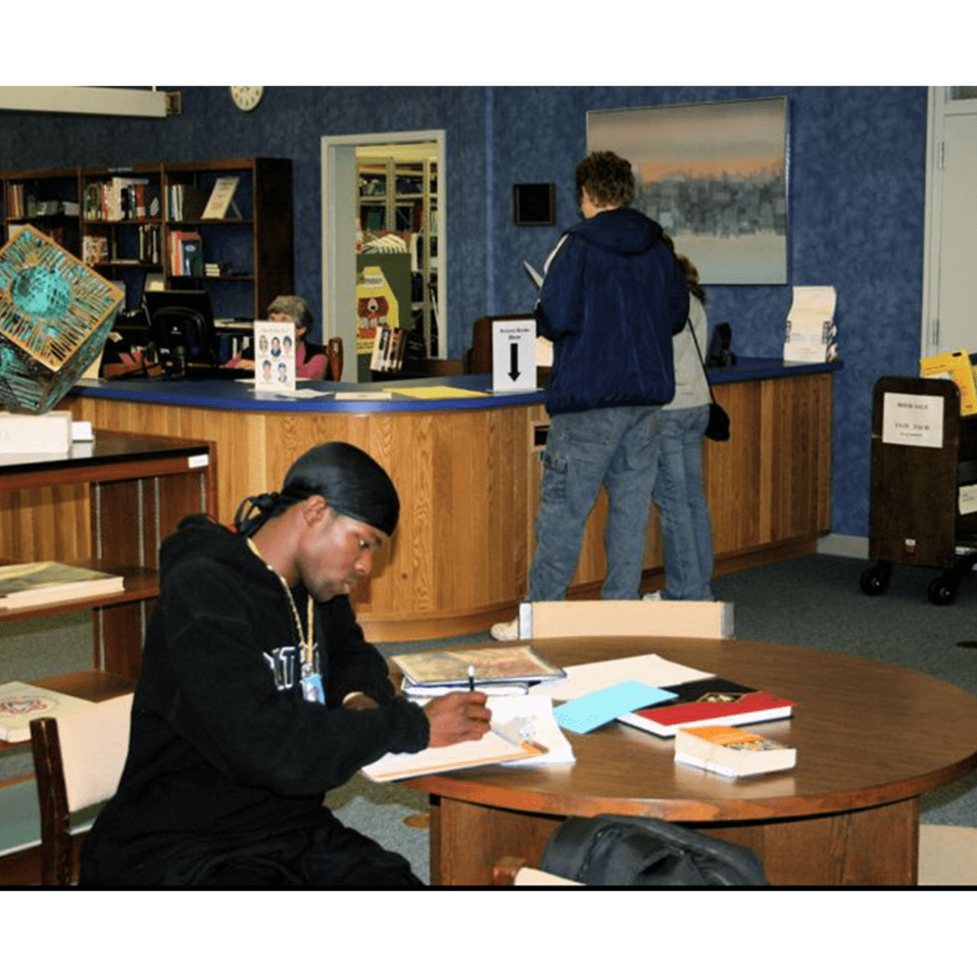 Students studying in old Craven CC library in 2000s