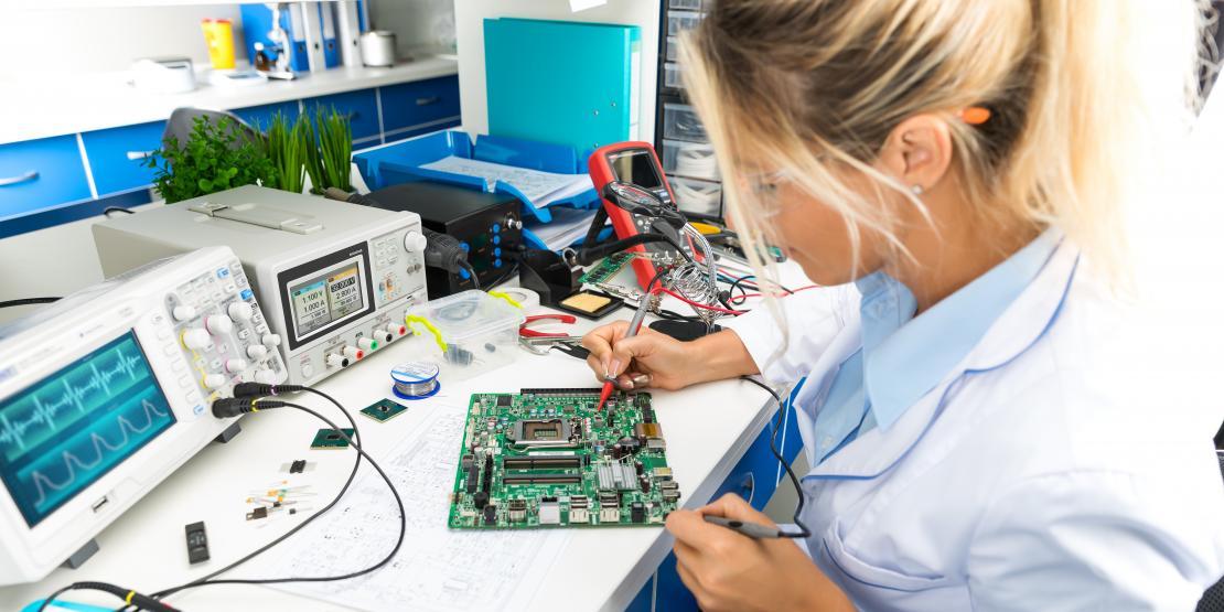 Female does electronics engineering project