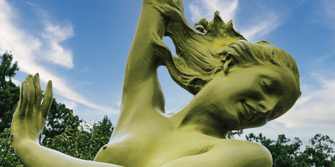 Bronze statue of nude female